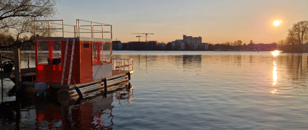 Floss Grillboot für bis zu 12 Personen mieten