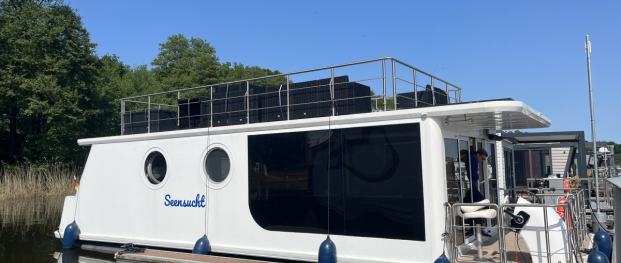 Hausboot Seensucht | UAB Houseboat LT Trimaran Houseboat 4300 mieten