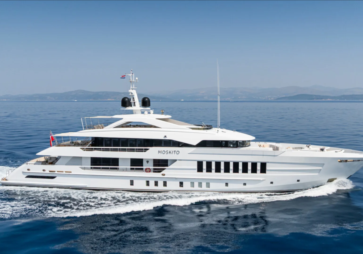 Nice Luxury Yacht – Bild 1