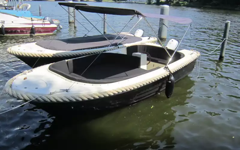 Führerscheinfreies Motorboot Telespargel