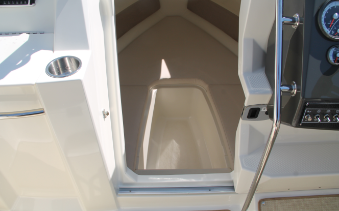 Boote auf Trailer Bayliner 642 ?Indigo? Bild 11