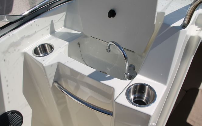 Boote auf Trailer Bayliner 642 ?Indigo? Bild 5