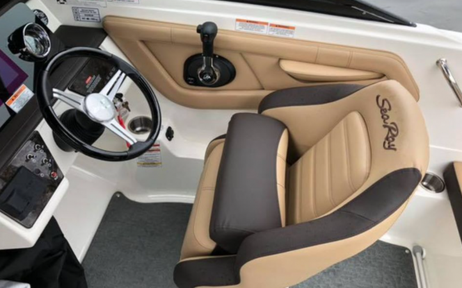 Boote auf Trailer Christel 2 - Sea Ray 190 SPXE & Tower Bild 4