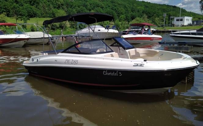 Boote auf Trailer Christel 3 - Bayliner VR4 Bowrider Bild 4