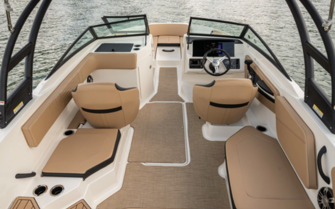 Boote auf Trailer Christel 5 - Sea Ray 210 SPXE & Tower Bild 5