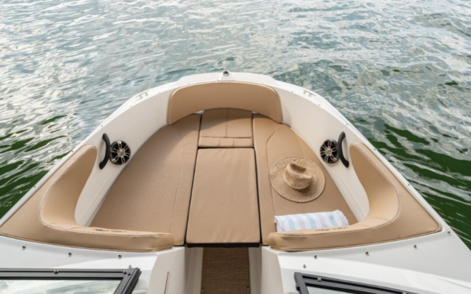 Boote auf Trailer Christel 5 - Sea Ray 210 SPXE & Tower Bild 3