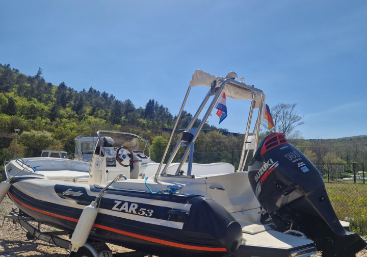 Boote auf Trailer Motorboot 140 Ps Bild 5