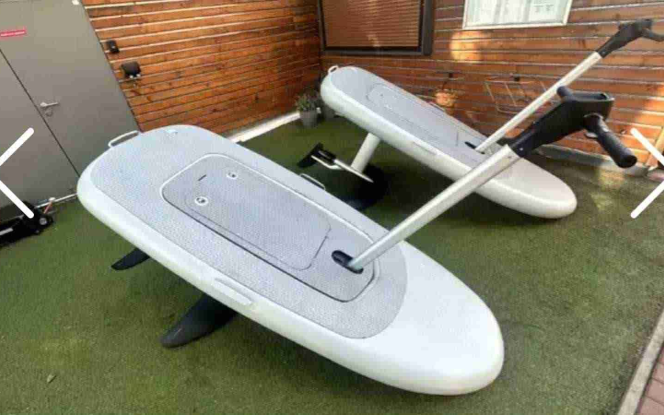 eFoilen eFoil mieten Berlin Fliteboard Flitescooter Anfängerkurs Bild 2