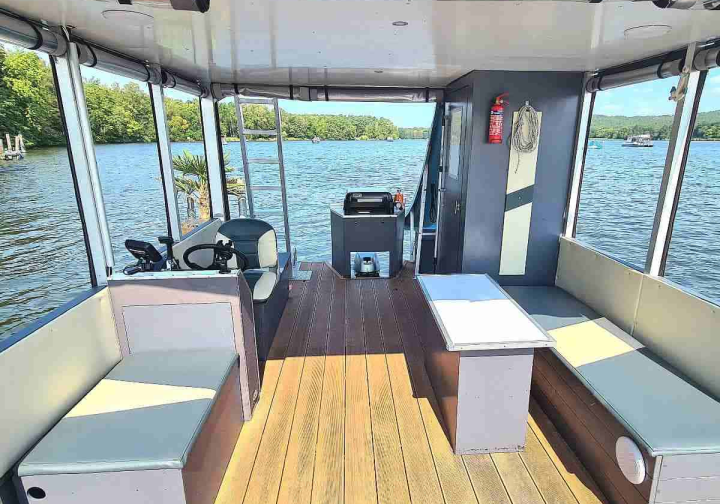 Floss 18 Pers. Partyboot mit Rutsche mieten Berlin Köpenick 15 PS ohne Führerschein mit WC Bild 3