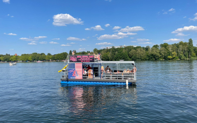 Floss BIG IsLa das - Eventboot - auf dem Tegeler See - bis zu 20 Personen - Wassererlebnis-Berlin Bild 1