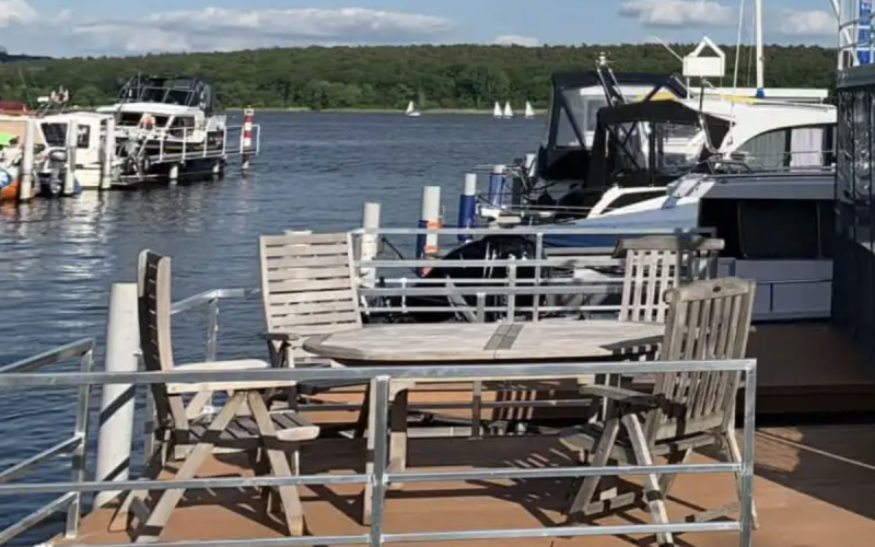 Floss Eventfloss 12 Personen Führerscheinfrei Berlin Spandau Bild 3