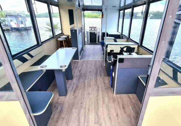 Floss Floss mieten Berlin Köpenick Event ohne Führerschein mit WC 18 Personen Bild 2