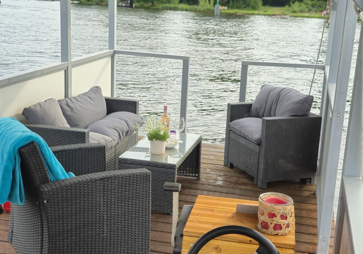 Floss Floß mieten in Berlin ? Rumtreiber II - Partyfloß für bis zu 8 Personen Bild 7