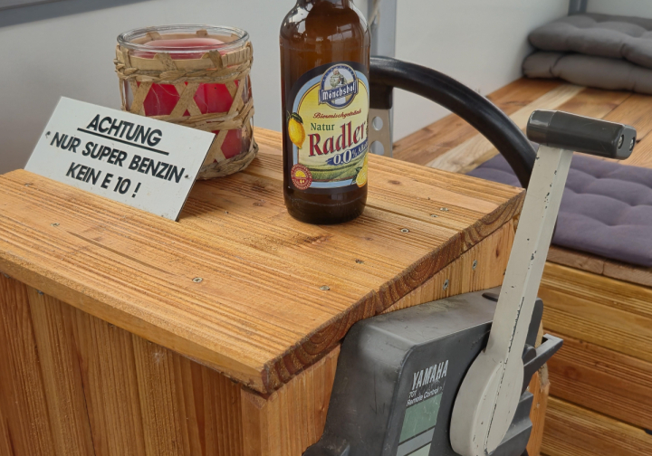 Floss Floß mieten in Berlin ? Rumtreiber II - Partyfloß für bis zu 8 Personen Bild 5