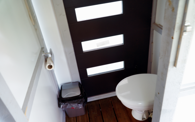 Floss Floß mieten in Berlin – Rumtreiber Partyfloß für bis zu 12 Personen Bild 11