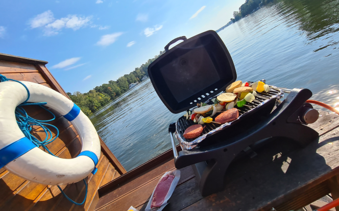 Floss Grill und Badefloß ”Blue Pearl” 15 pers. führerscheinfrei Bild 4