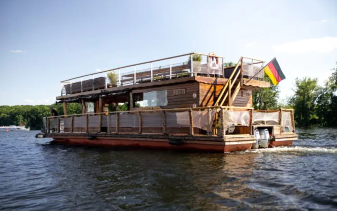 Floss Hauptstadtfloß I Bild 2