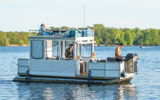 Floss Mini IsLa - Grillboot - Eventboot - auf dem Tegeler See - bis zu 8 Personen - Wassererlebnis-Berlin Bild 1
