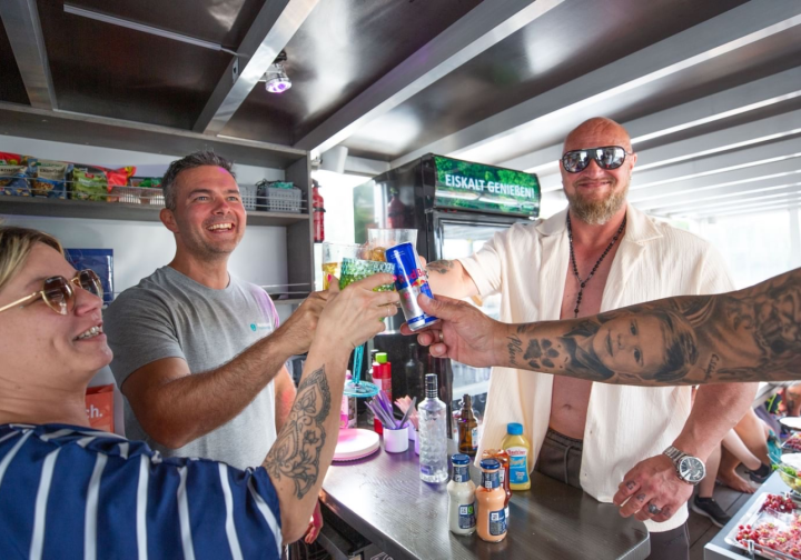 Floss MS Caipirinha Führerscheinfrei ab 599? / 4 Stunden Bild 2