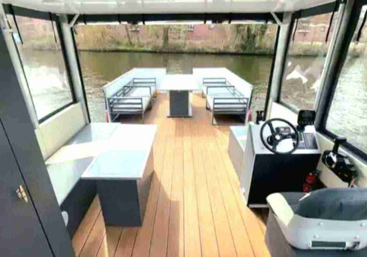 Floss Partyboot mieten Berlin Köpenick 15 PS ohne Führerschein mit WC 18 Pers Bild 3