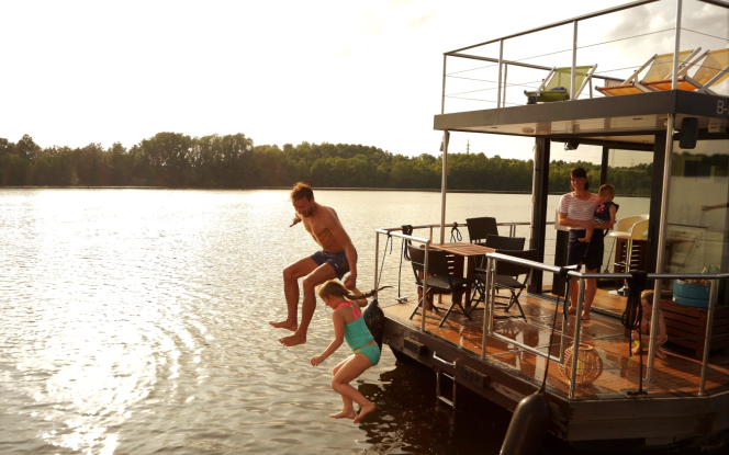 Floss Tagescharterboot Nautino maxi ?Elmo 1? (führerscheinpflichtig) Bild 2