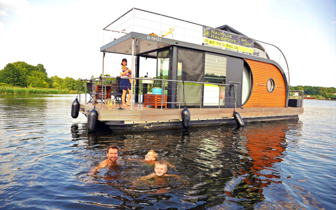 Floss Tagescharterboot Nautino maxi ?Wasserfloh 1? (führerscheinfrei) Bild 2