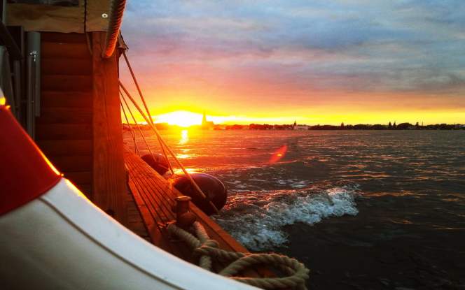 Hausboot 6er Floß Bild 6