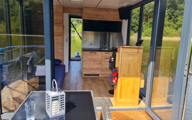 Hausboot Aurora Bild 2