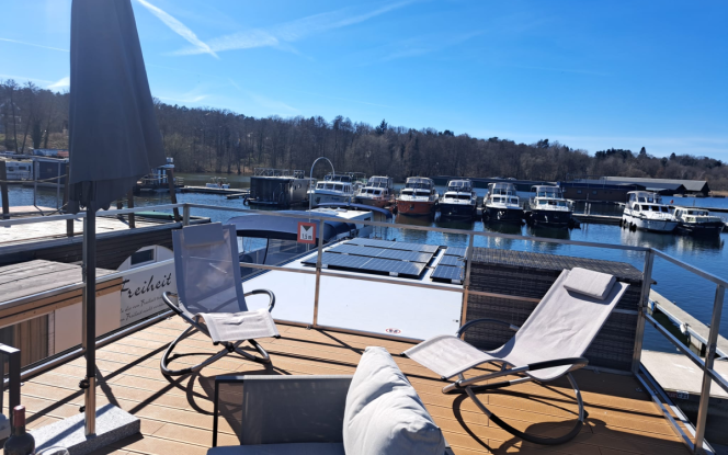 Hausboot Auszeit mit Sauna -führerscheinfrei- Bild 18