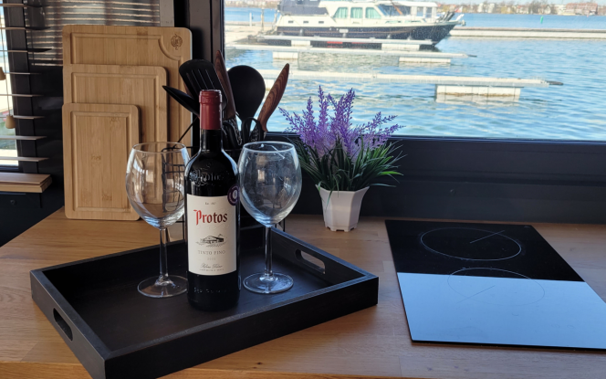 Hausboot Auszeit mit Sauna führerscheinfrei Bild 6