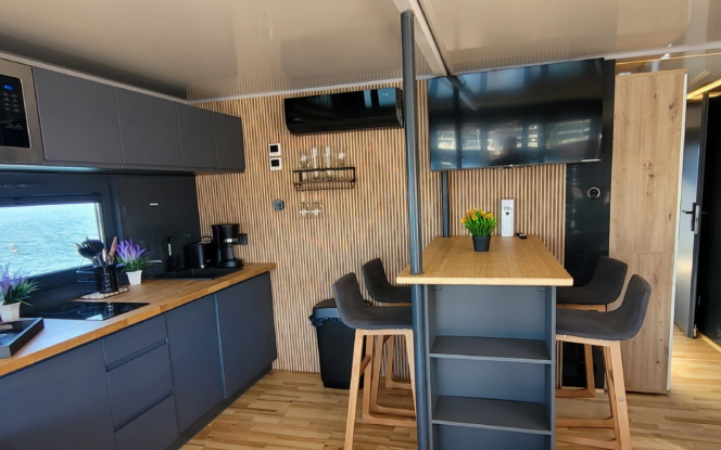 Hausboot Auszeit mit Sauna führerscheinfrei Bild 5