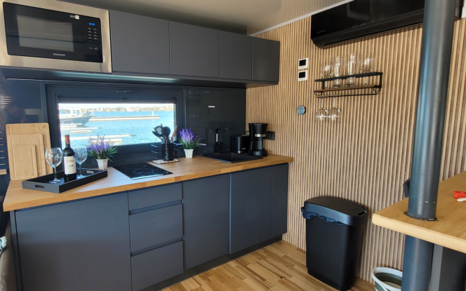 Hausboot Auszeit mit Sauna führerscheinfrei Bild 4