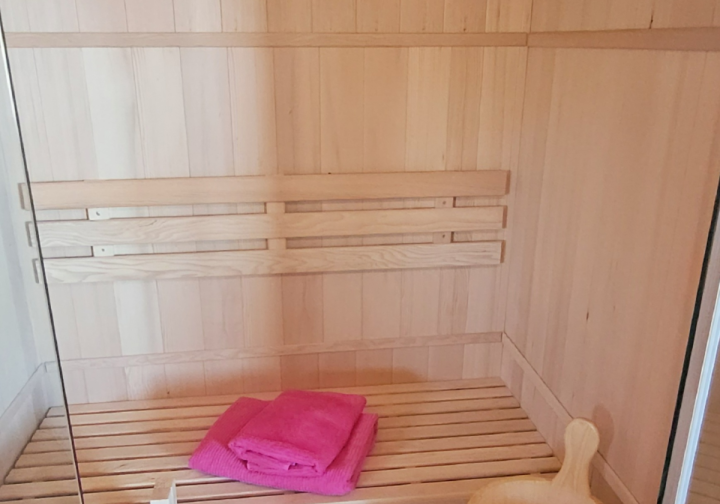 Hausboot Auszeit mit Sauna führerscheinfrei Bild 10