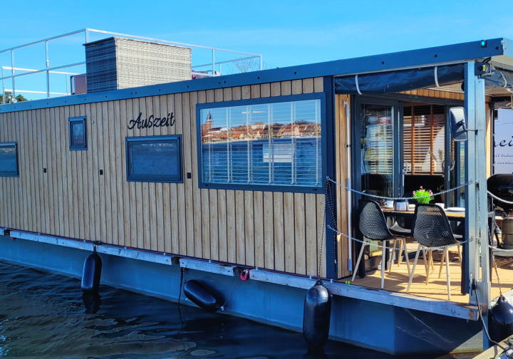 Hausboot Auszeit mit Sauna führerscheinfrei Bild 1