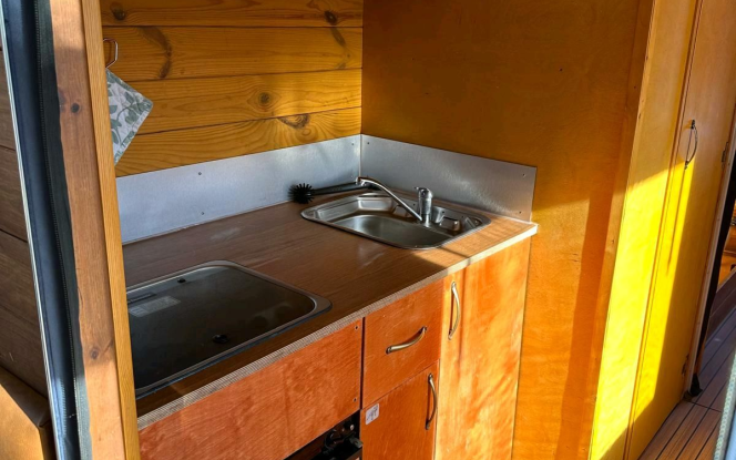 Hausboot Finn - einfach Urlaub machen oder eine kurze Ausszeit nehmen - bis zu 6 Schlafplätze Bild 3