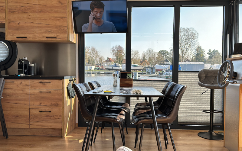 Hausboot Hausboot mieten Berlin Köpenick  Führerscheinpflichtiges Bild 6