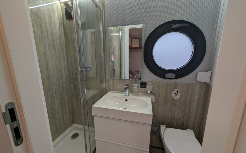 Hausboot Hausboot Tommi für 2+2 Personen Bild 5