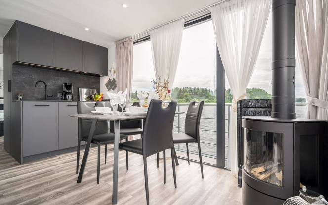 Hausboot H+M Lounge Bild 4