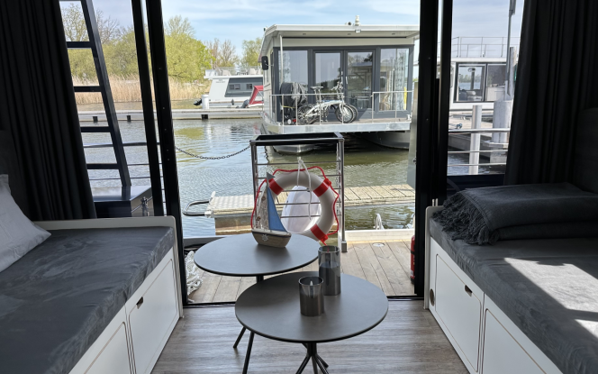 Hausboot Kolibri | Waterbus S.C. Independent Bild 3
