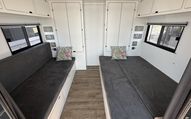 Hausboot Kolibri | Waterbus S.C. Independent Bild 5