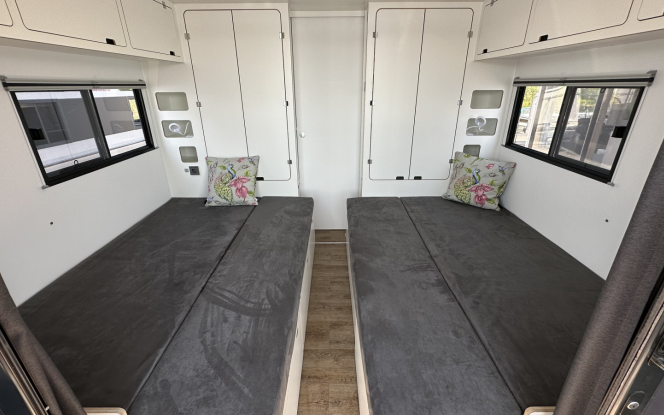 Hausboot Kolibri | Waterbus S.C. Independent Bild 6