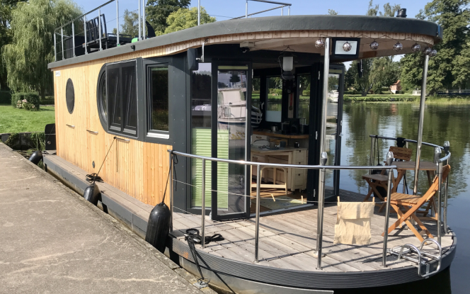 Hausboot MoDo Hausboot - Custom Build Bild 1