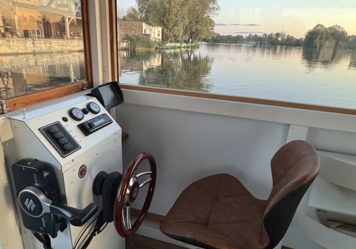 Hausboot Private Hausboot Experience mit Skipper Bild 5