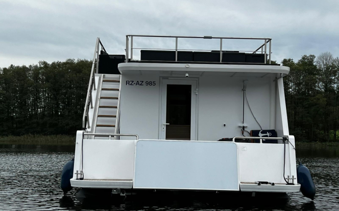 Hausboot Seensucht | UAB Houseboat LT Trimaran Houseboat 4300 Bild 3