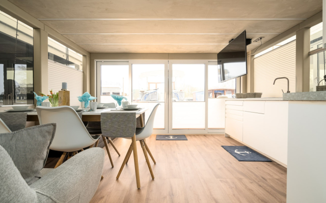 Hausboot Seensucht | UAB Houseboat LT Trimaran Houseboat 4300 Bild 4