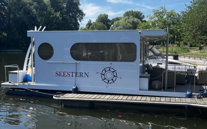 Hausboot Seestern | Rolly Boot 8.2 Bild 1