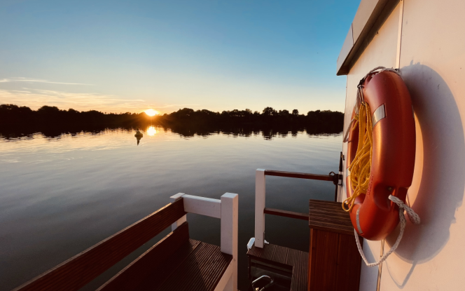 Hausboot Treibholz Schwerin Bild 2