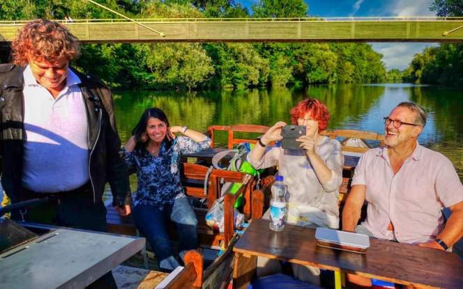 Kanu Solarboot Bild 4