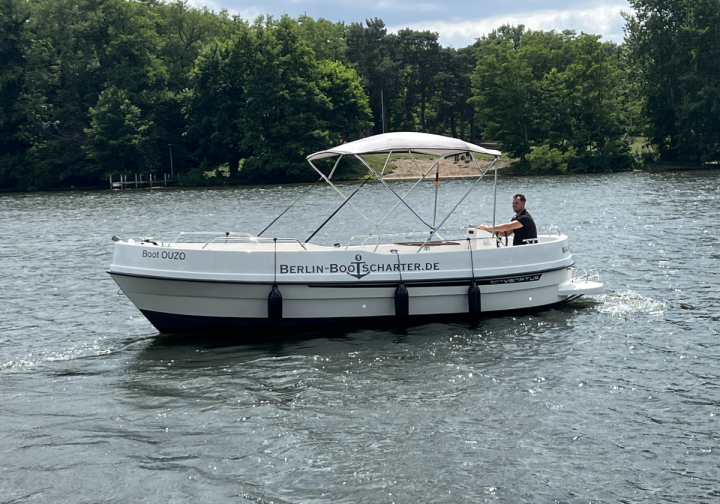 Motorboot 10 Personen Boot Ouzo Bild 6