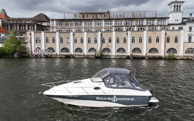 Motorboot 6 Personen Boot Johnnie Walker Bild 11